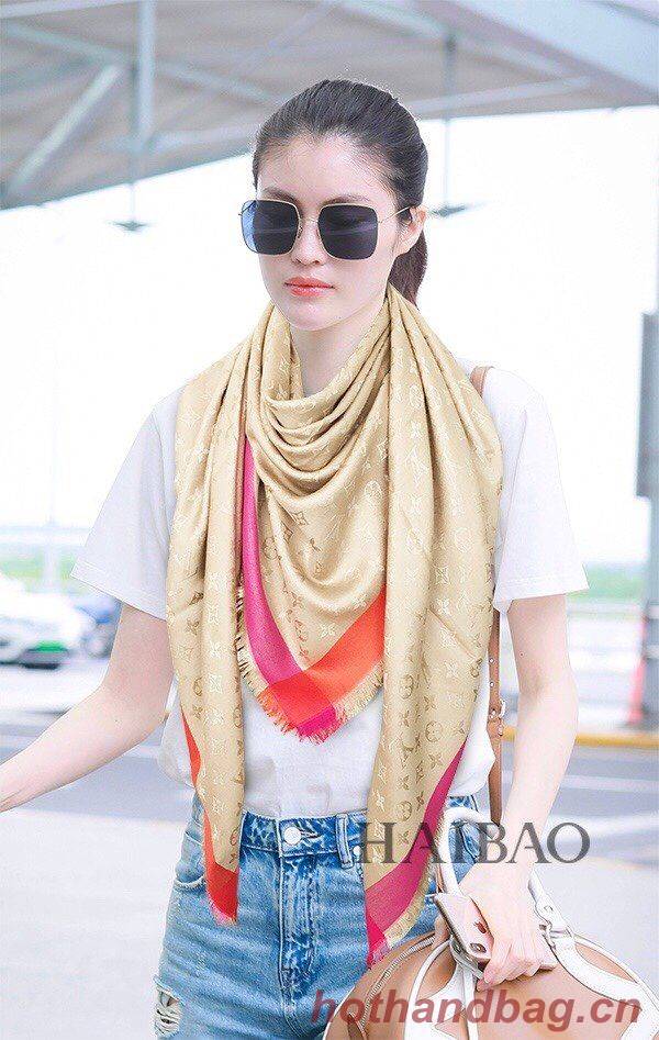 Louis Vuitton Scarf LVS00173